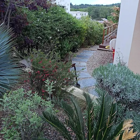 Ferienhaus Agreable Familiale Avec Piscine *