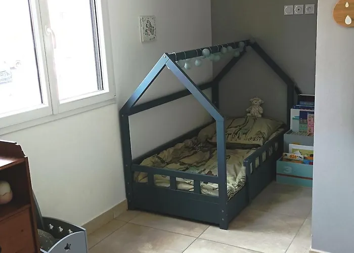 Vakantiehuis Agreable Familiale Avec Piscine *